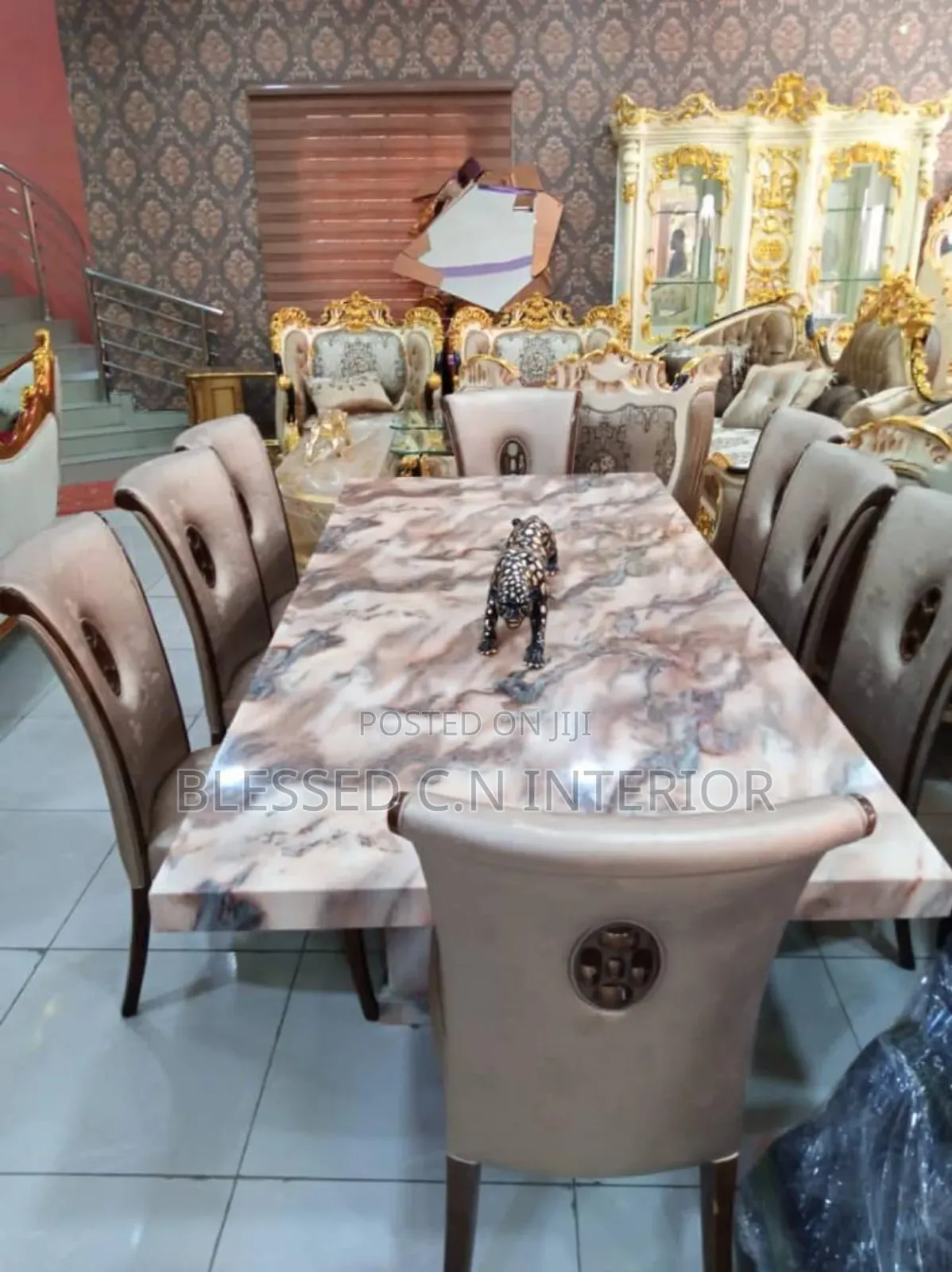 Classic Dinning Table Set