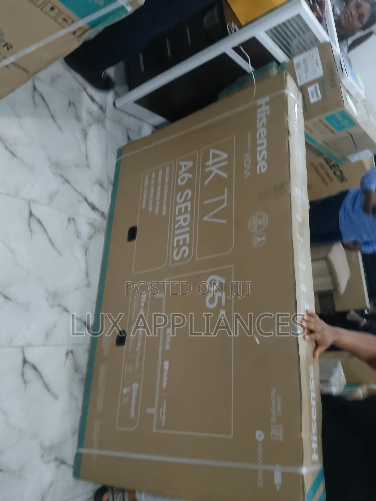 Automatic Hisense 65" TV