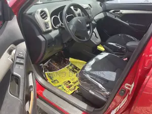 Pontiac Vibe 2010 Red