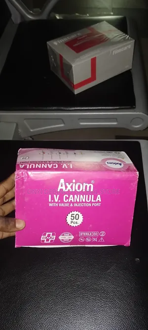 Axiom Yellow Cannula 50 Pieces
