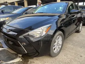 Toyota Yaris 2018 Black