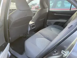 Toyota Camry LE FWD (2.5L 4cyl 8AM) 2018 Gray