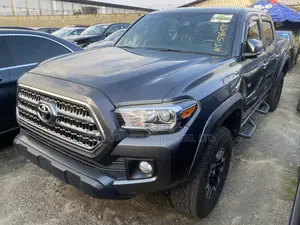 Toyota Tacoma 4dr Double Cab 2016 Gray