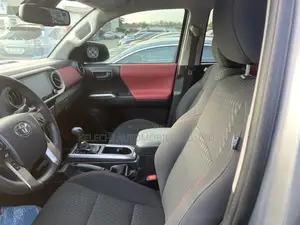 Toyota Tacoma 2020 Gray