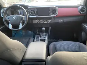 Toyota Tacoma 2020 Gray