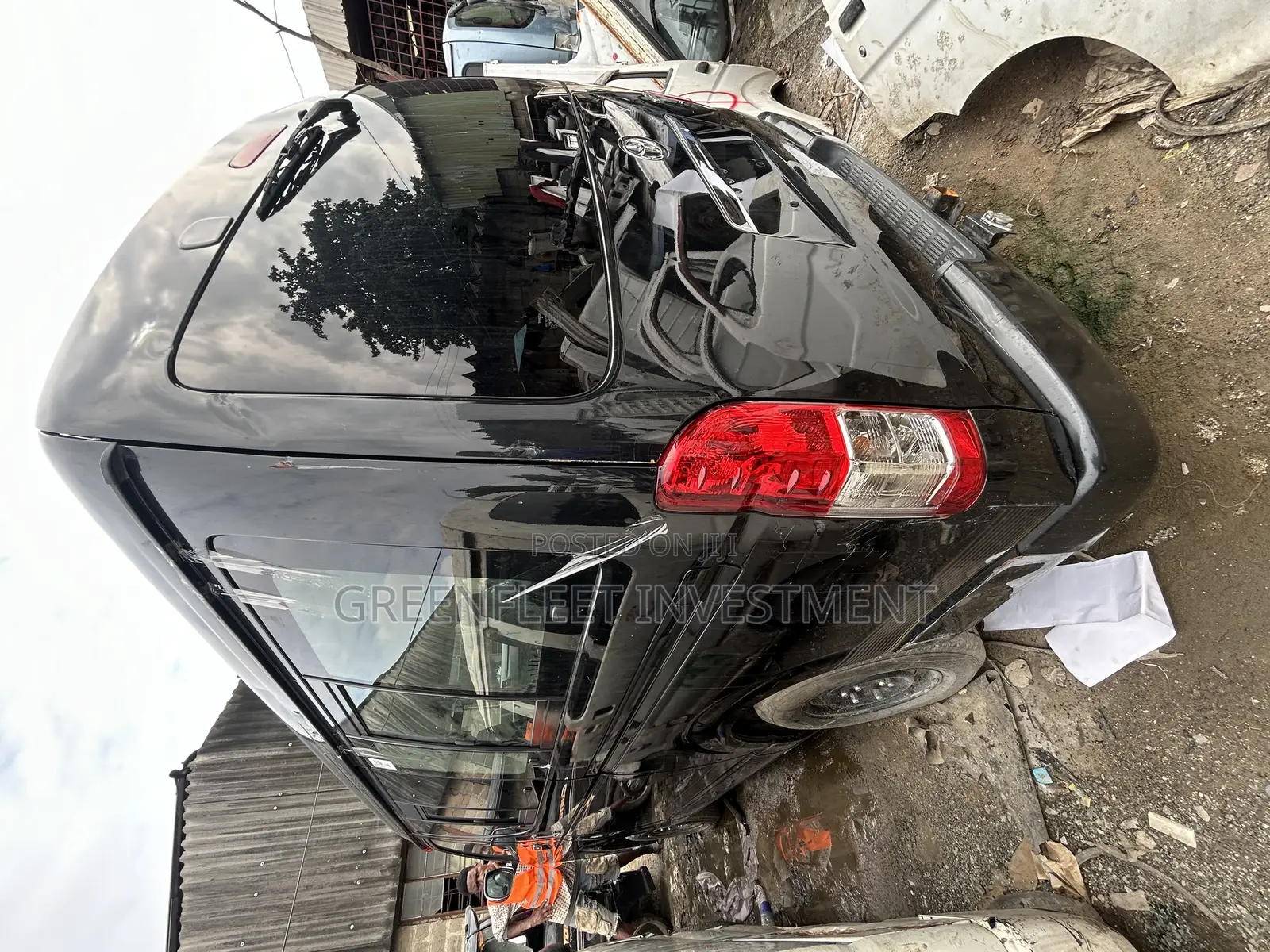 Toyota HiAce 2013 Black