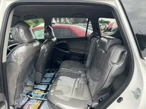 Toyota RAV4 2.4 2008 White