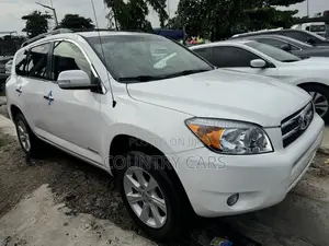 Toyota RAV4 2.4 2008 White