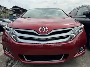 Toyota Venza XLE AWD V6 2013 Red