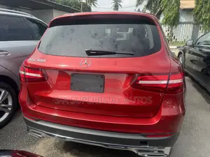 Mercedes-Benz GLC-Class 2016 Red