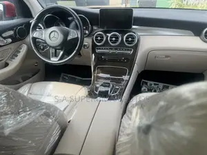 Mercedes-Benz GLC-Class 2016 Red