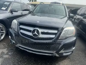Mercedes-Benz GLK-Class Base GLK 350 4dr AWD 4MATIC (3.5L 6cyl 7A) 2015
