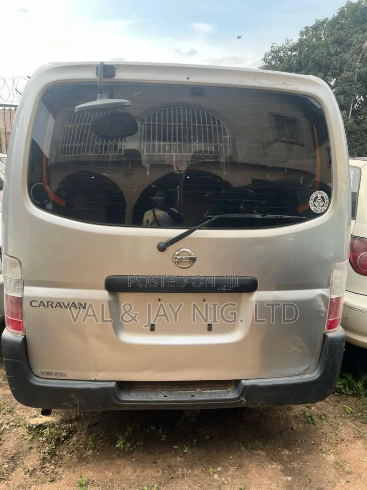 Nissan Caravan (Urvan) 2008 Grey