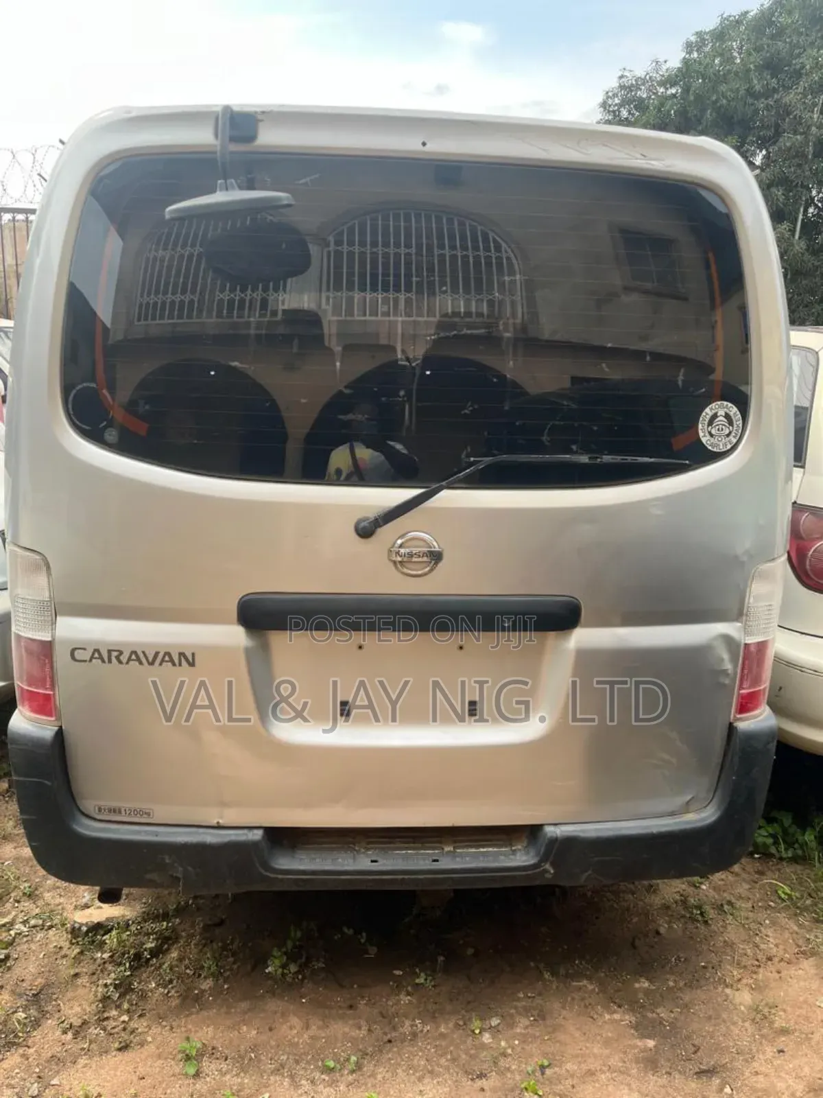 Nissan Caravan (Urvan) 2006 Grey