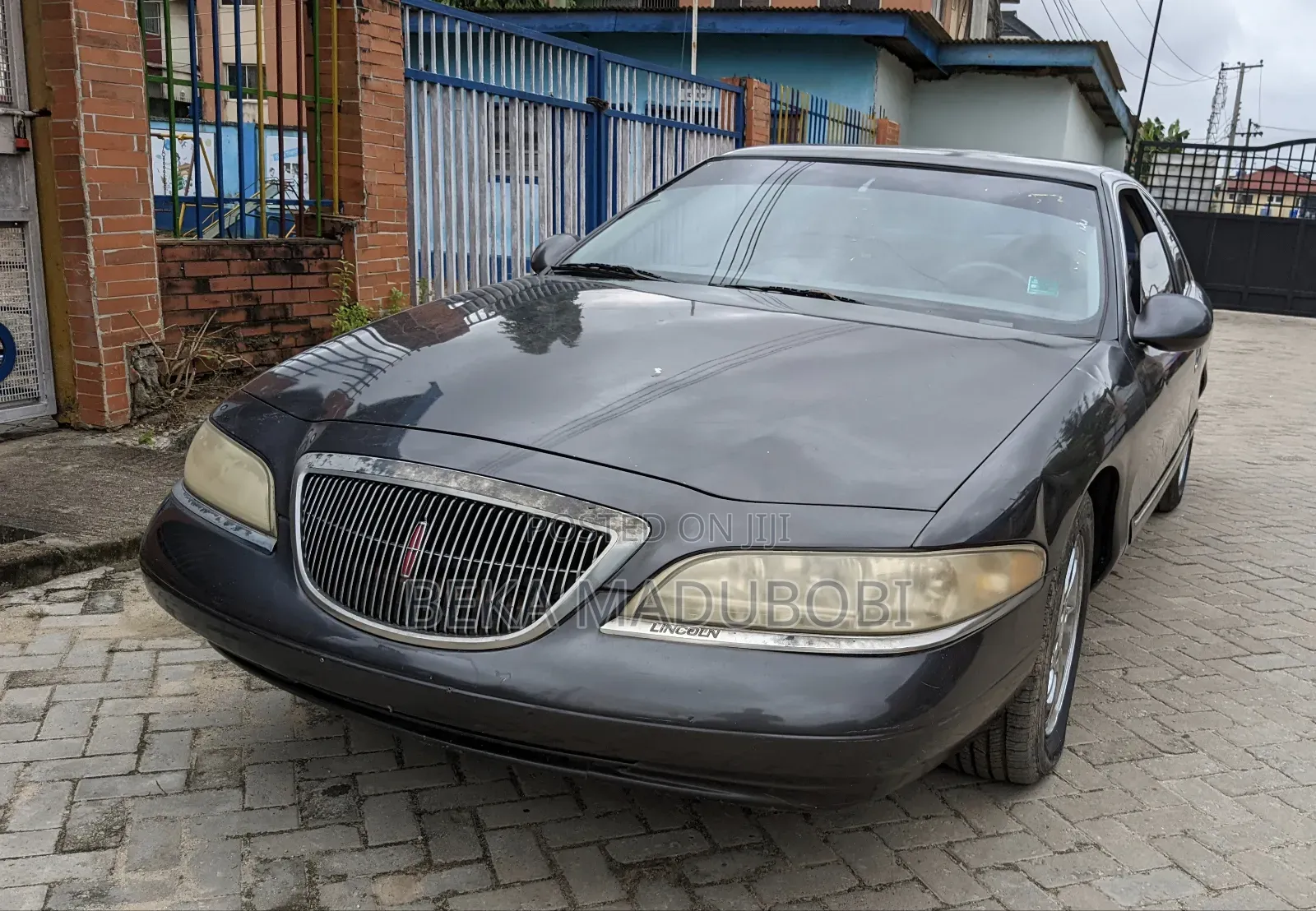 Lincoln LS 2000 Gray