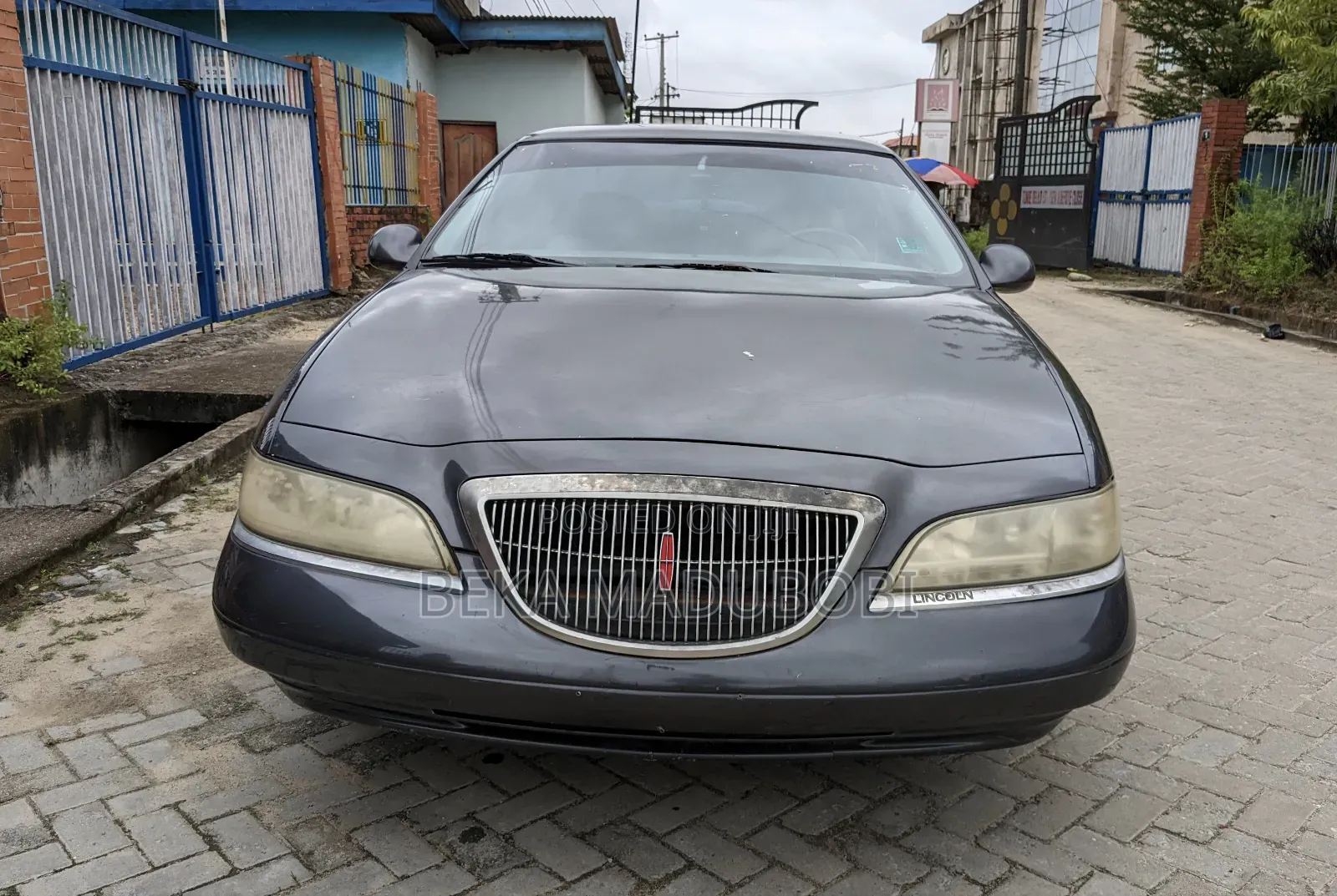 Lincoln LS 2000 Gray