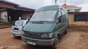 Mercedes-Benz Sprinter 2004 Green