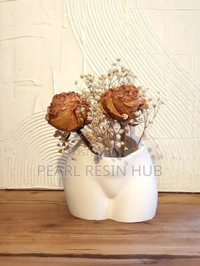 Bum Flower Pot