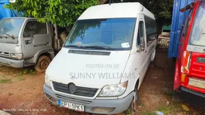 Mercedes-Benz Sprinter 2005 White