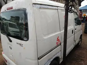 Daihatsu Hijet 2010 White