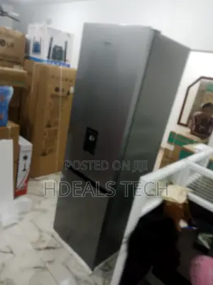 Ref 35dcb-Rd 264L Refrigerator With Water Dispenser 