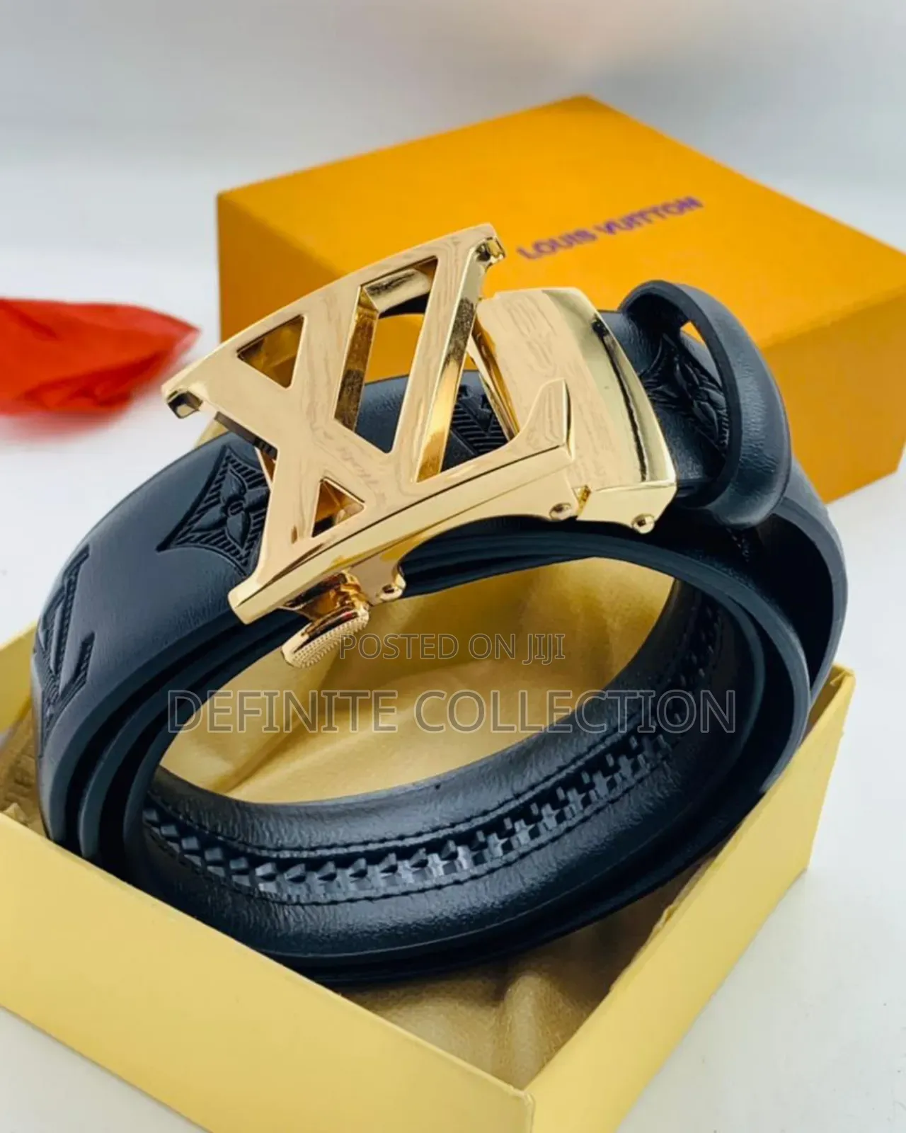 LOUIS VUITTON Luxury Belt