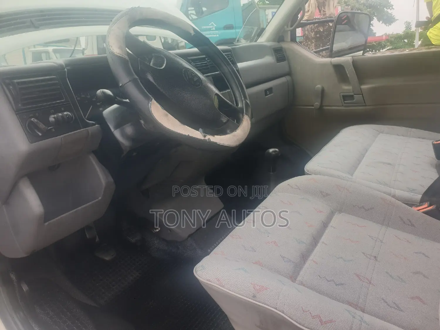 Volkswagen Transporter 2002 White
