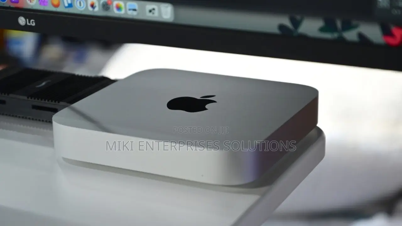 New Desktop Computer Apple Mac Mini M2 8GB Apple M2 SSD 512GB