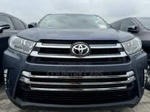 Toyota Highlander 2018 Blue
