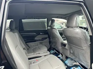 Toyota Highlander Limited Platinum 4x4 V6 (3.5L 6cyl 8A) 2017 Teal