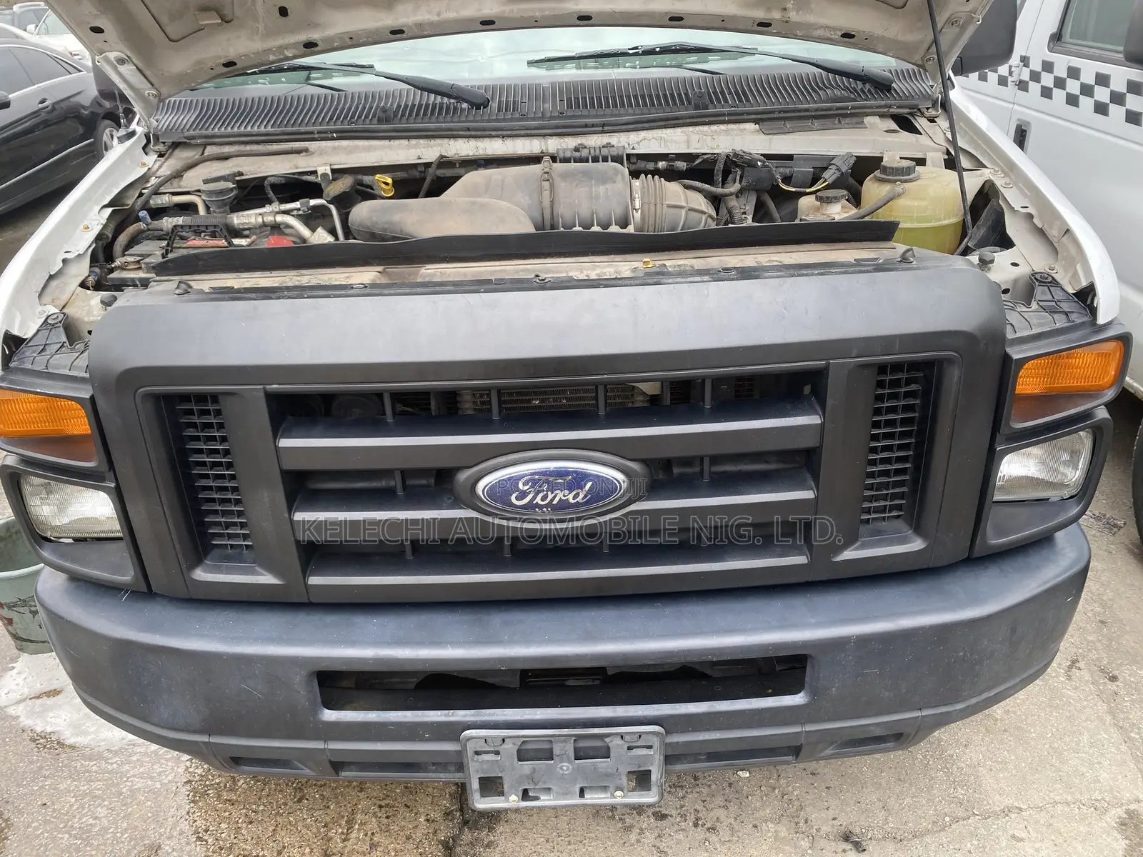 Ford E250 2013 White