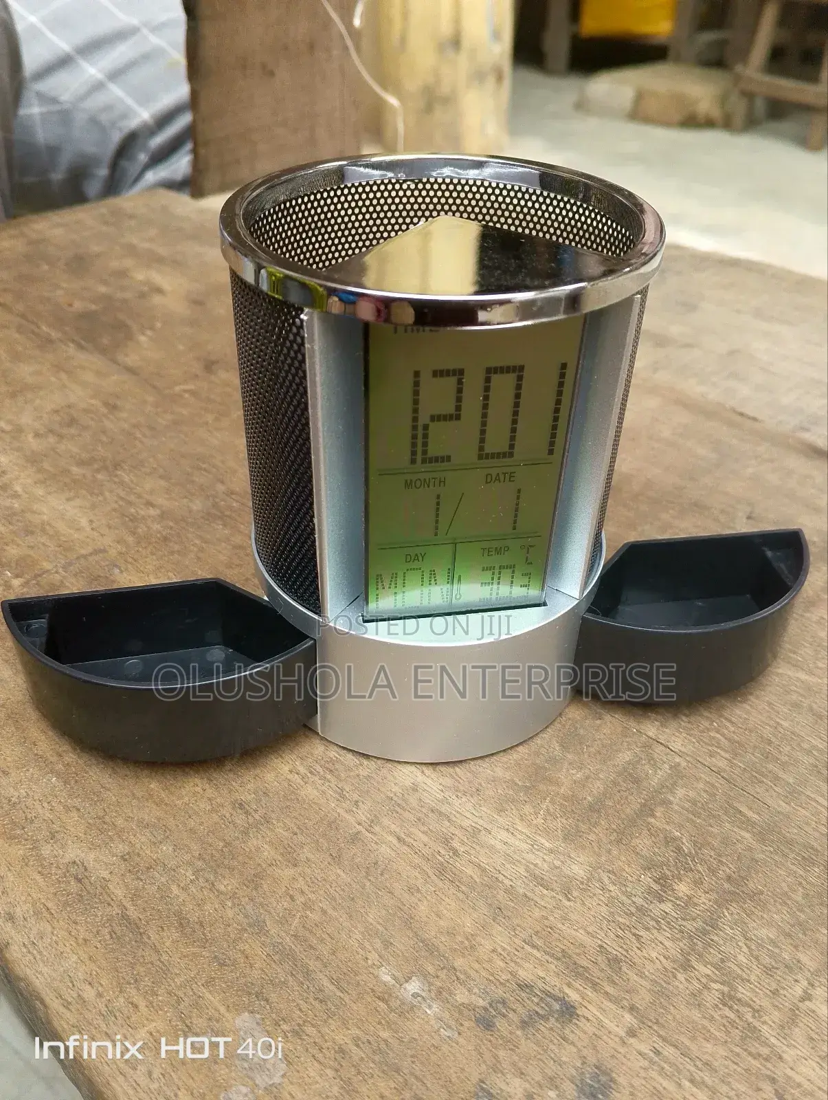Multifunctional Pen Holder