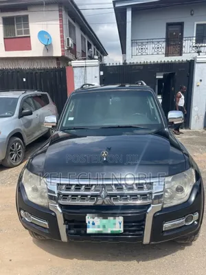 Mitsubishi Pajero 3.8 V6 GLS/GLX 2009 Black