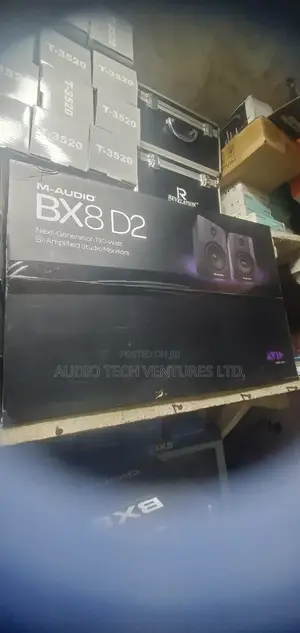 M-Audio Bx8 D2 Studio Monitor