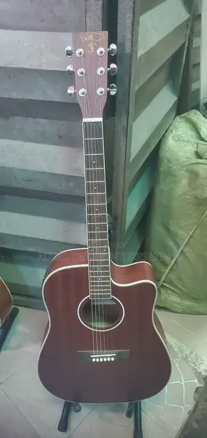 Takla Guitar Semi Acoustic