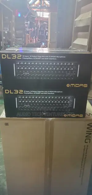 Midas Dl32 Stage Box With 32 Midas Microphone Preamplifier