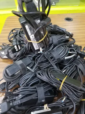 HP Charger Blue Mouth