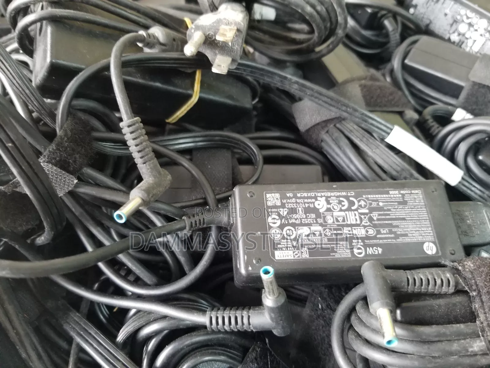 HP Charger Blue Mouth
