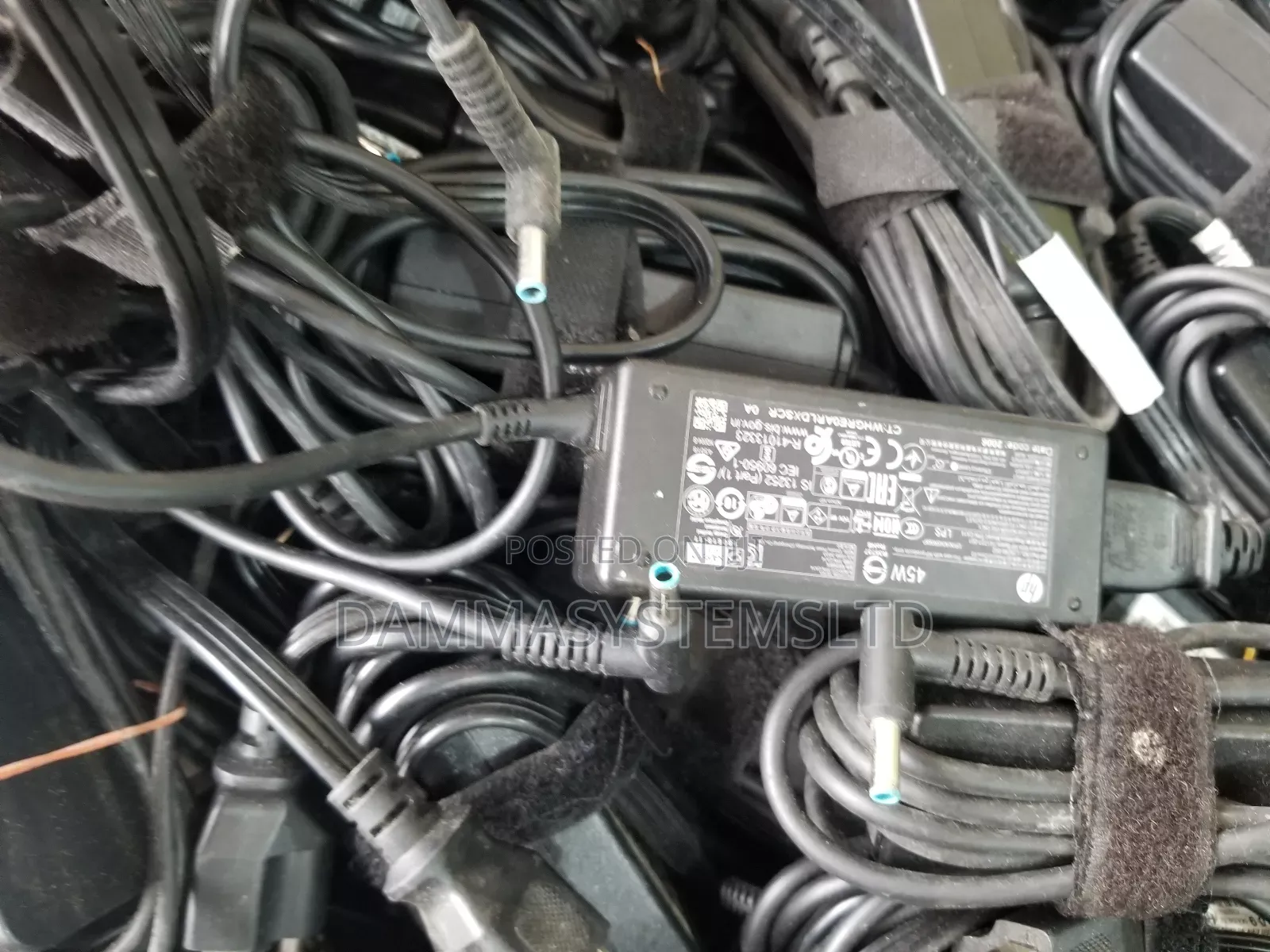 HP Charger Blue Mouth
