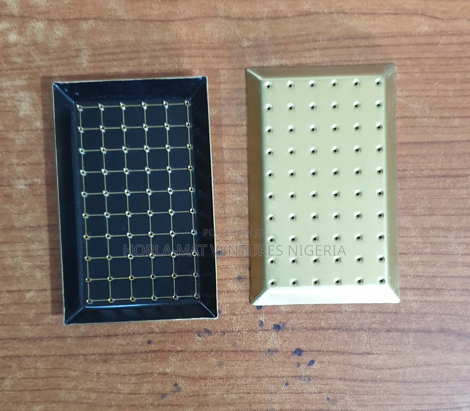 Picking Tray (Black) With Holes