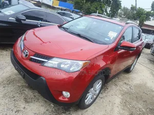 Toyota RAV4 2013 Red