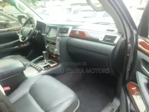 Lexus LX 570 AWD 2015 Gray
