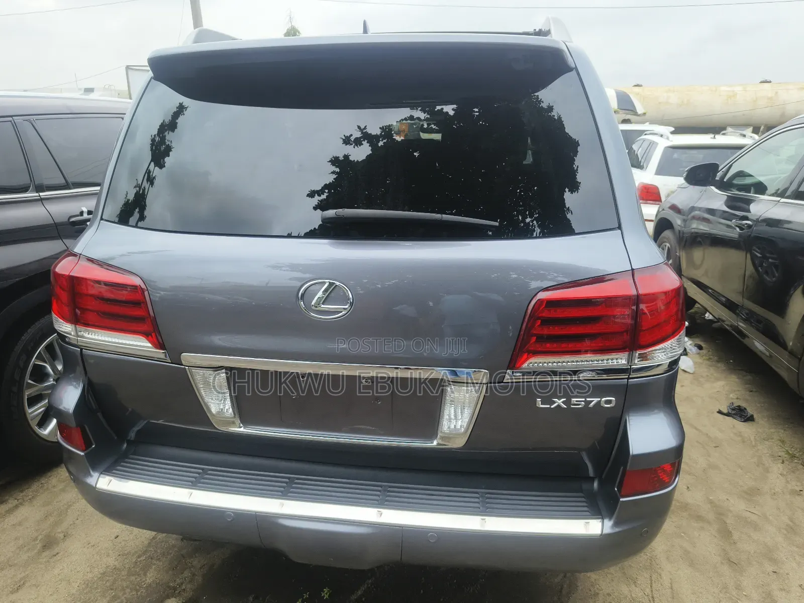 Lexus LX 570 AWD 2015 Gray