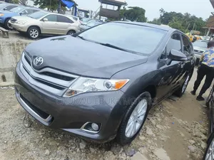 Toyota Venza XLE AWD 2013 Gray