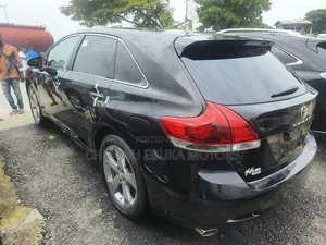 Photo - Toyota Venza 2015 Black