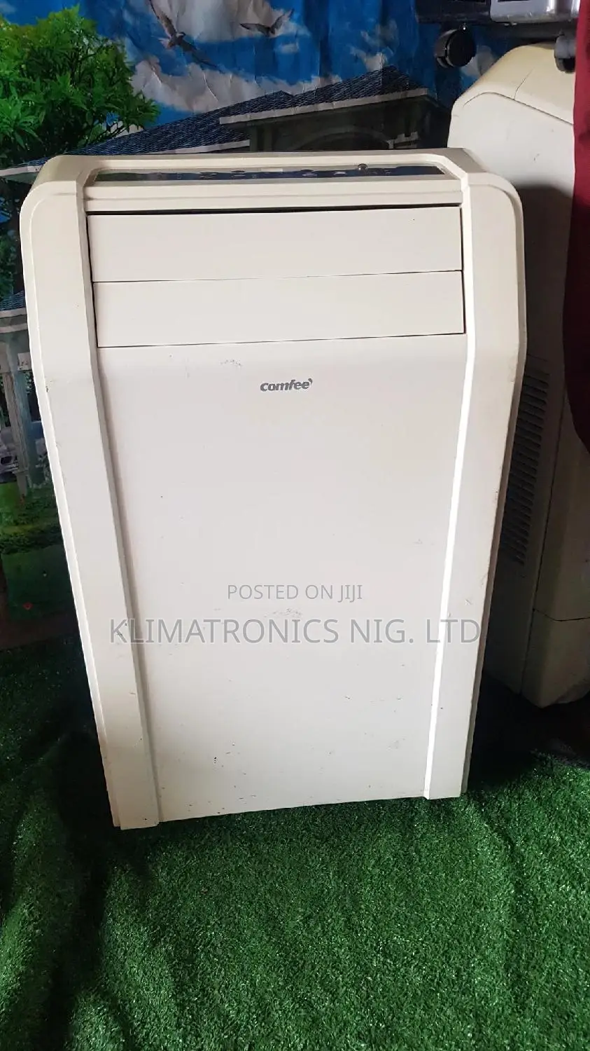Powerful 1.5hp Comfee Mobile Ac + Accessories
