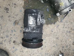 Almost Brand New Compressor for All the 4plugs Car Manual 