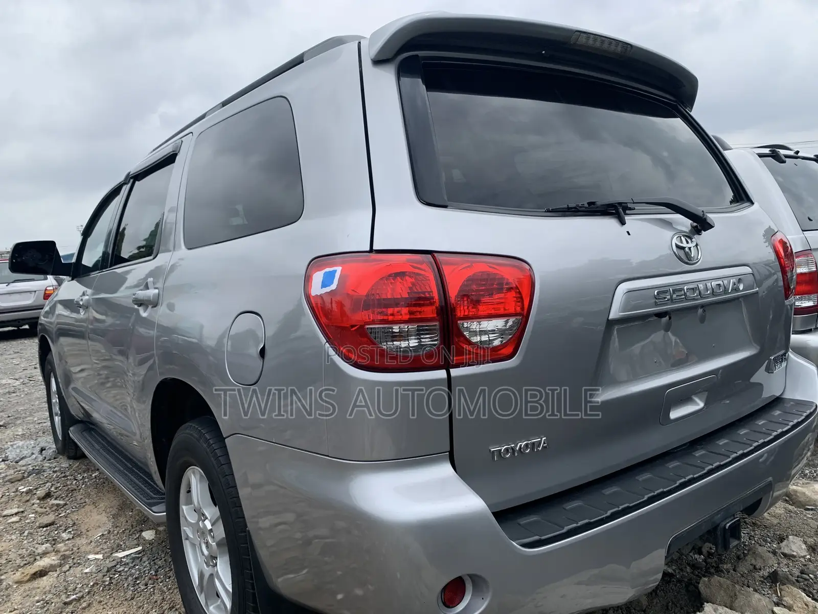 Toyota Sequoia 2010 Silver