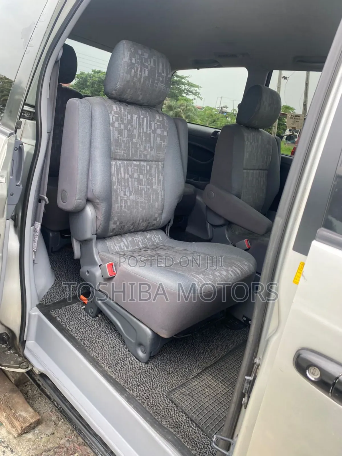 Toyota Previa Automatic 2002 Silver