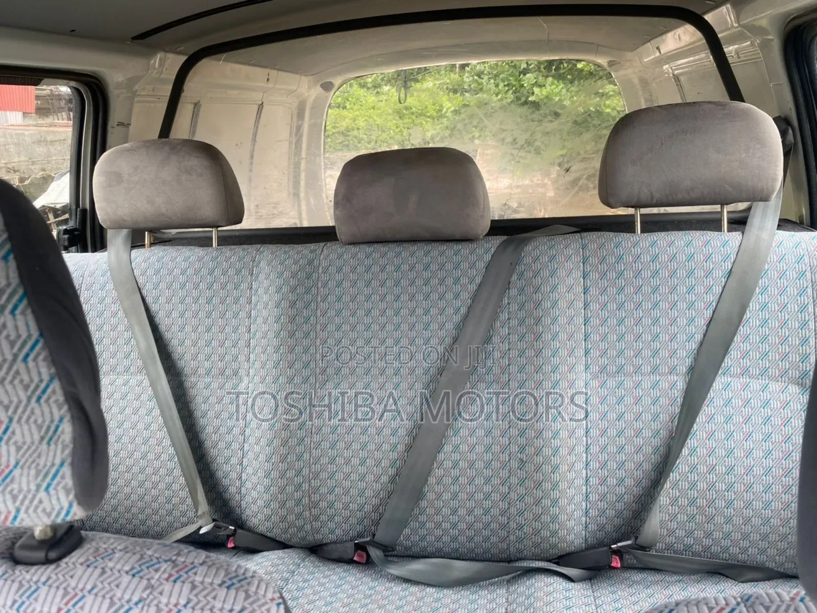 Toyota HiAce 2004 White
